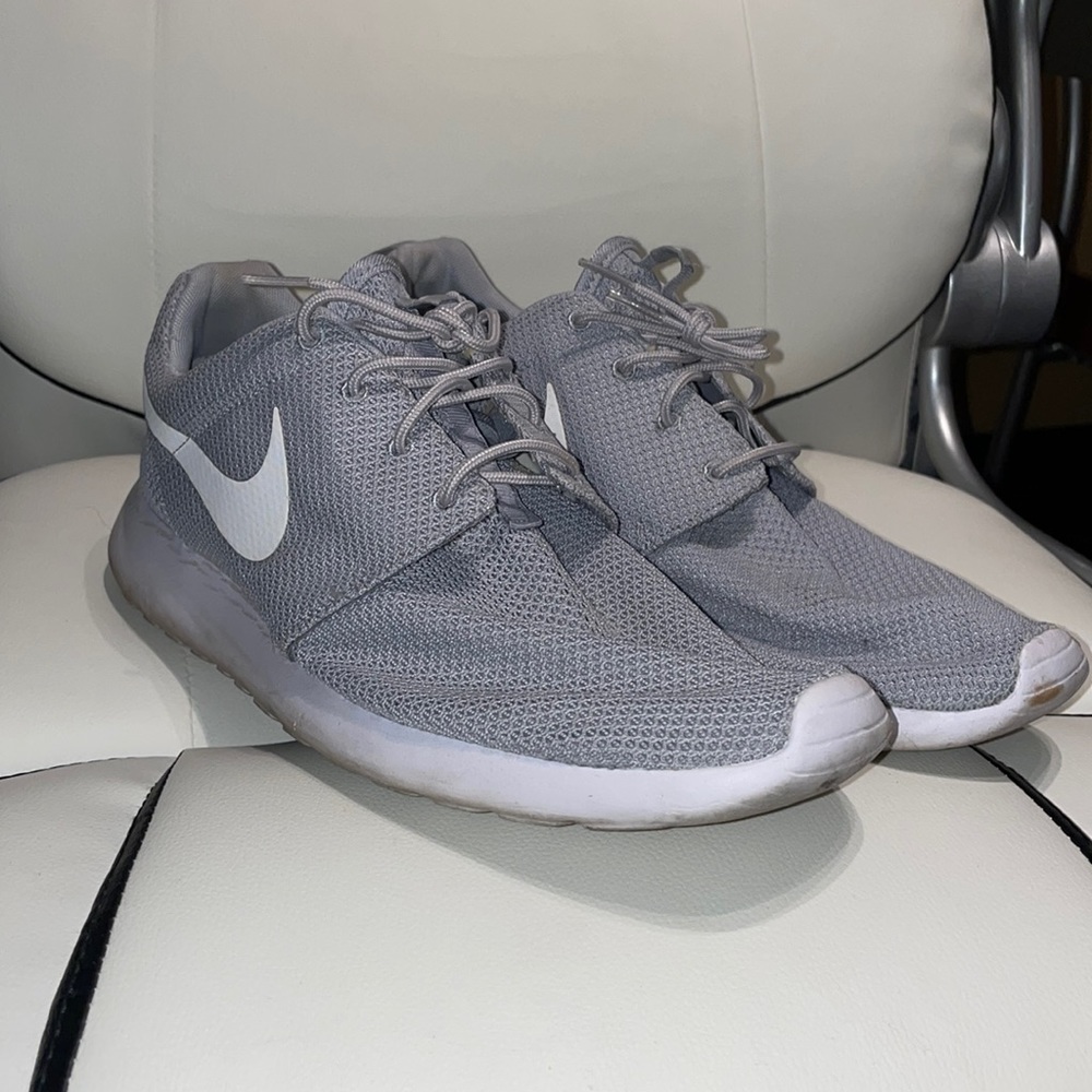 Nike Mens Roshe One Running Shoes Grey Size 13